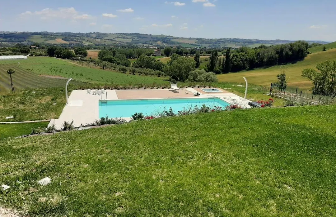Agriturismo Colle Rosso-1
